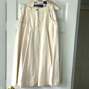 Not available til April

Ladies winter white skirt